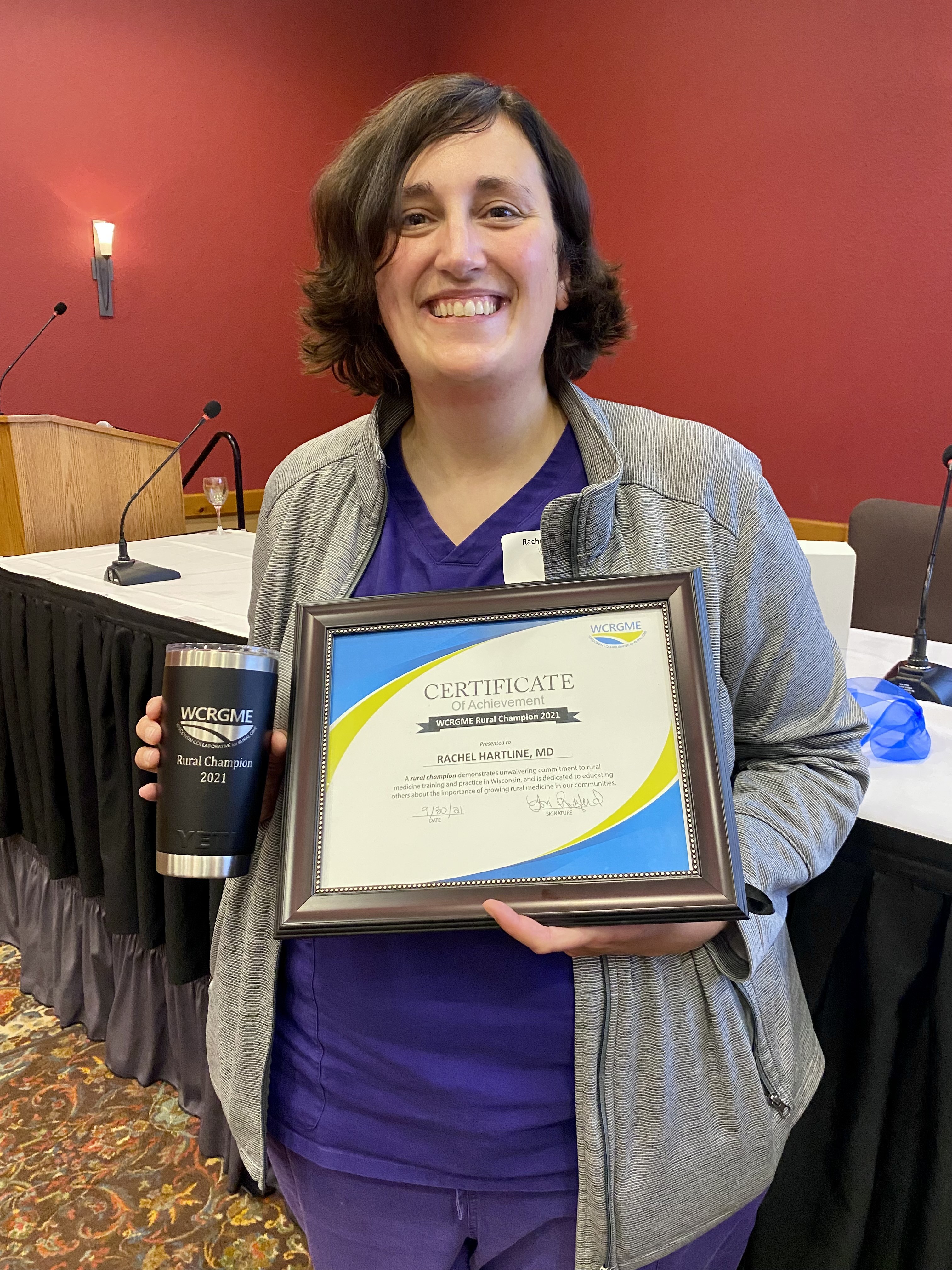 Dr. Rachel Hartline receives WCRGME Award