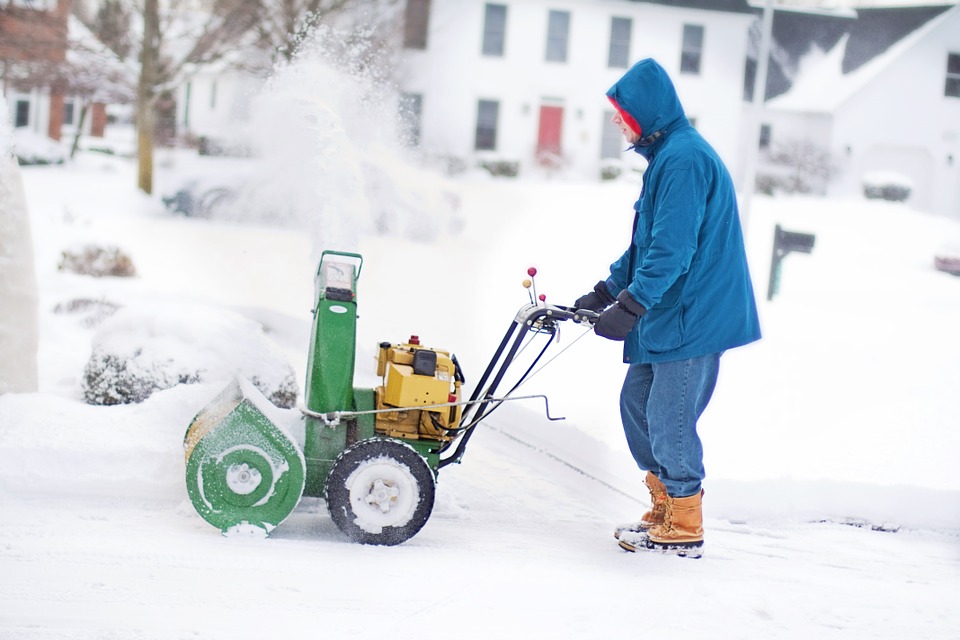 snow-blower-584380_960_720